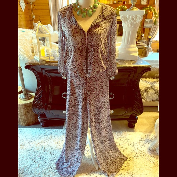 Matching Set - Picture 1 of 7